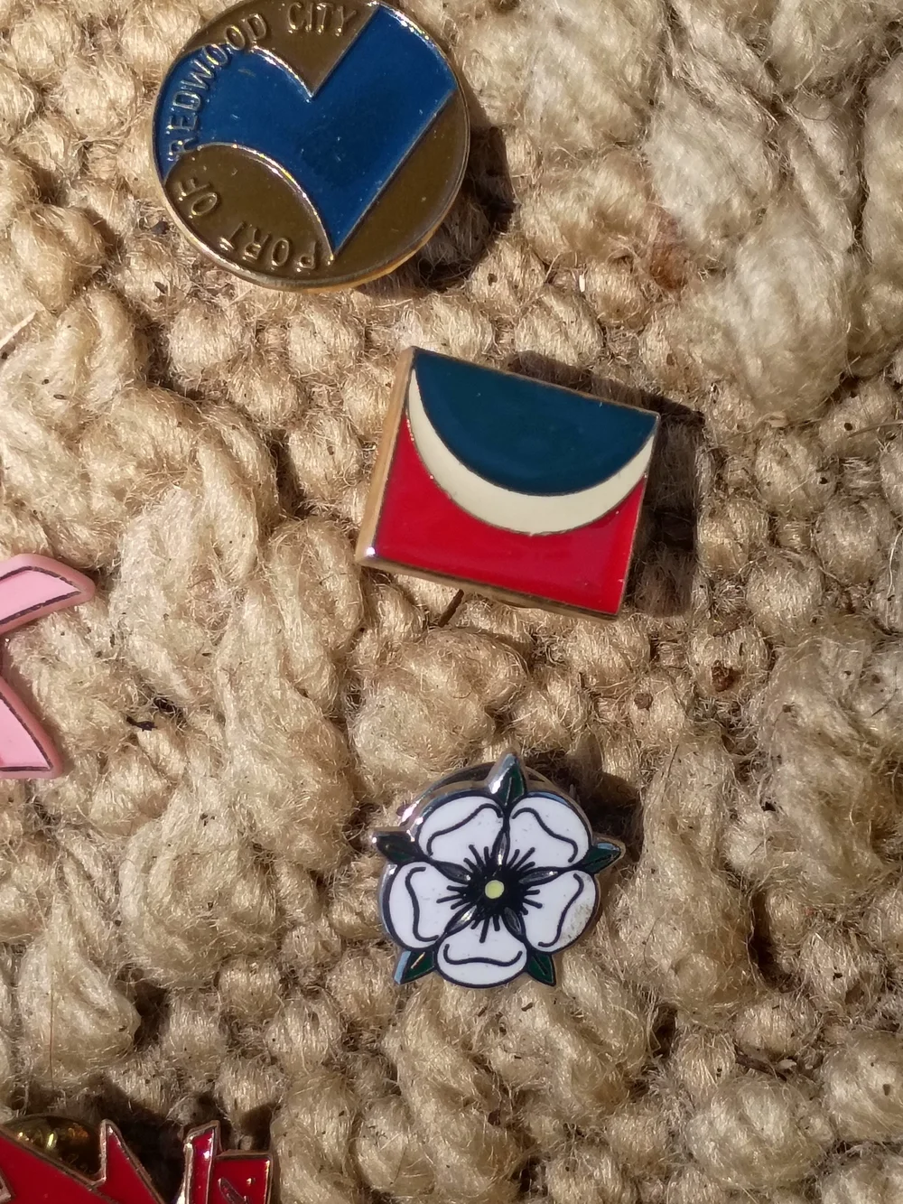 Assorted Colorful Pinback Buttons Collection - Picture 10 of 16
